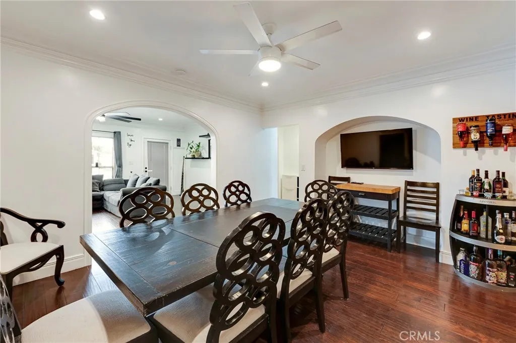 8023 Hooper Ave, Los Angeles, California 90001 home-pic-8